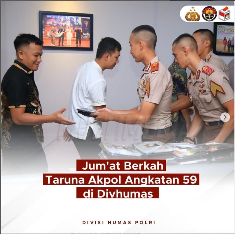 Taruna Akademi Kepolisian Angkatan 95 Semangat Berbagi Laksanakan Giat Jumat Berkah Bersama Div Humas Polri Taruna Akademi Kepolisian Angkatan 95 Semangat Berbagi Laksanakan Giat Jumat Berkah Bersama Div Humas Polri