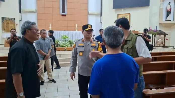 pengamanan-gereja-Salvator2